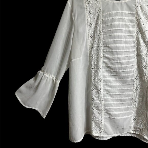Sweet Magnolia Women's Off-White Chiffon Embroider Eyelet Bell Sleeve Top Sz XL - Picture 3 of 12
